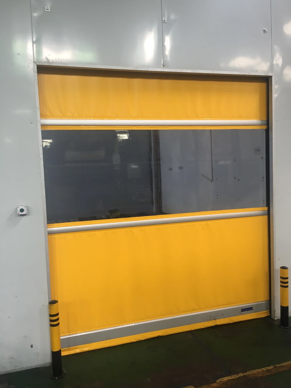 安裝快速門之前應(yīng)該怎樣預(yù)留電源線?